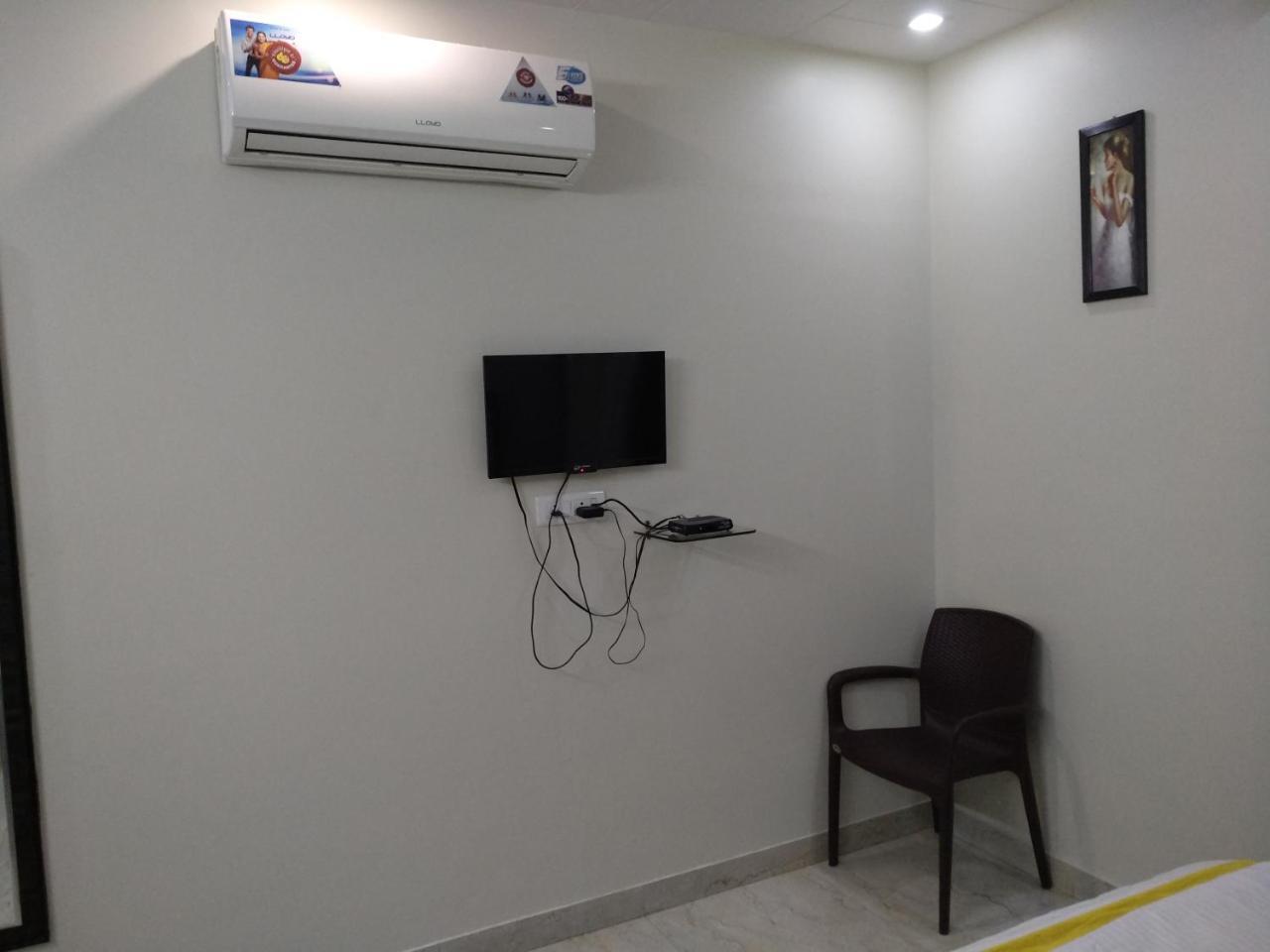 ホテル Rb パレス Dhaulpur エクステリア 写真